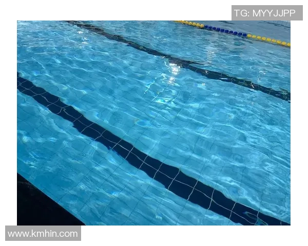 游泳安全须知：确保身体健康、避免意外事故的必备常识和注意事项